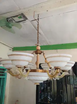 Lampu hias antik