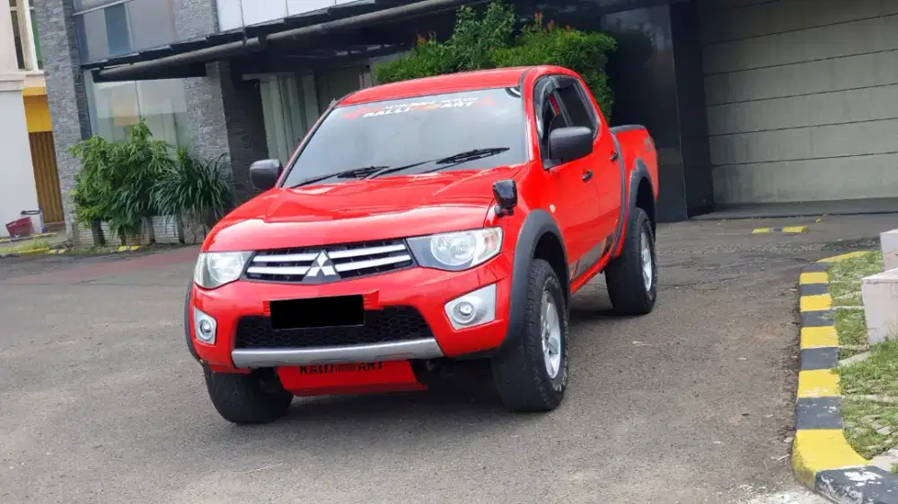 Mitsubishi triton strada 2015 GLX 2.8 dobel cabin 4x4