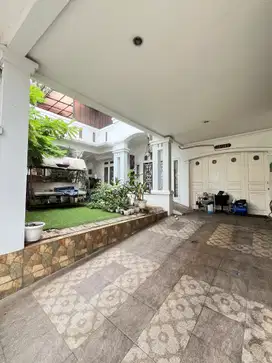 JUAL RUMAH PUSPITA LOKA BSD DEKAT TOL BSD