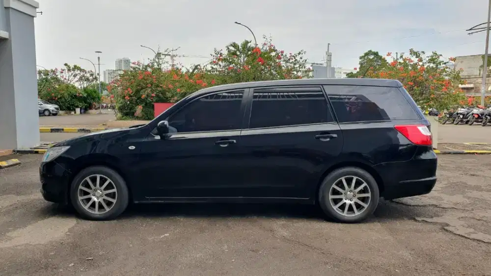 SUBARU EXIGA 2.0 MATIC 2012 ( NIK 2011)