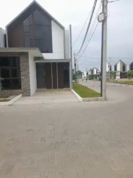 RUMAH LANGSUNG HUNI DP 0% FREE BIAYA BIAYA SAMPAI AKAD