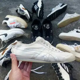Sepatu Onitsuka Tiger Slip On size 44
