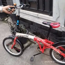 Di jual sepeda lipat uk 2.0  6speed
