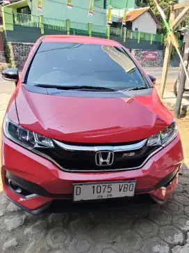 Sae pisan mobil