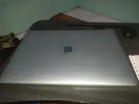 Macbook Pro 2017 Touchbar 16/512