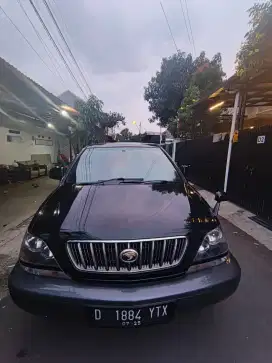 Toyota Harrier 3.0 AT pemakaian mulus apik