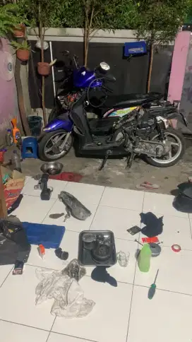 TERIMA JASA SERVIS MOTOR PANGGILAN (MEKANIK 6 TAHUN PENGALAMAN)