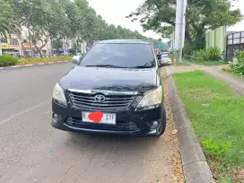 Kijang Innova E 2013 AT Hitam