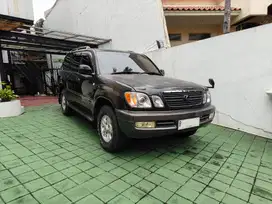 Toyota Land Cruiser Cygnus