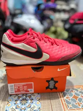 Sepatu Futsal Nike Tiempo Legend 8 Academy