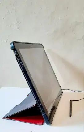 FUJITSU V727 TABLET LAPTOP TIPIS RINGAN PRAKTIS