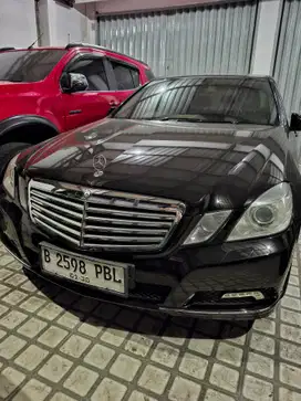Mercedes-Benz E300 2010 Bensin