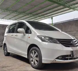 Honda Freed 2010 Bensin