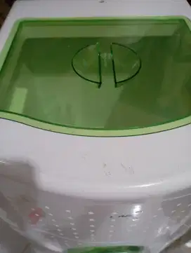 Tempat simpan beras cosmos