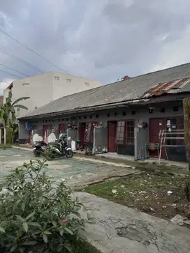 Tanah 1000M2 Bonus 17 Pintu Kontrakan.
