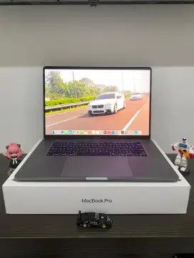 MacBook Pro 16 inch 2019 Core i9 Ram 64GB SSD 1TB Fullset Mulus
