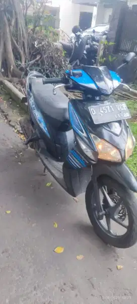 Vario 2008 warna biru