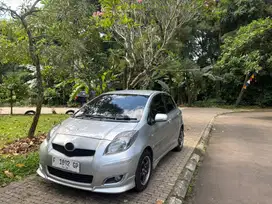 Yaris s limited 2010