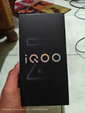 Iqoo z10 12/256 silver