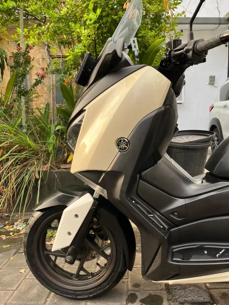 Jual BU XMAX 2018 Mulus Rawatan KM Rendah