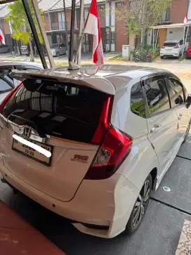 JUAL HONDA JAZZ RS 2018 PUTIH