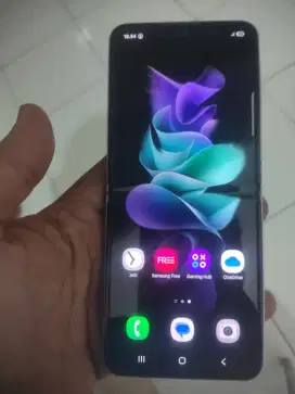 Samsung Z flip 3 256Gb purple
