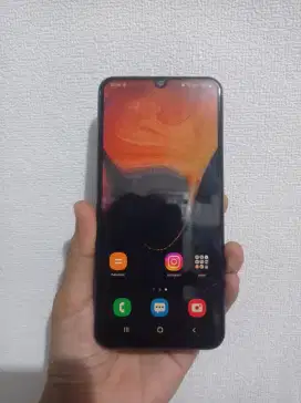 SAMSUNG A50 4GB - 64GB