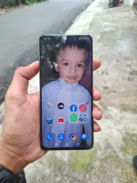 POCO F4 5G RAM 8/256 minus