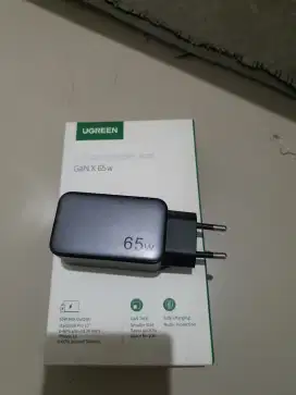 Charger Ugreen 65watt Gan Fast