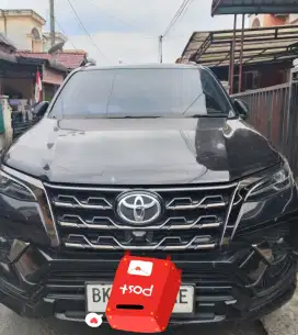 Dijual mobil Fortuner