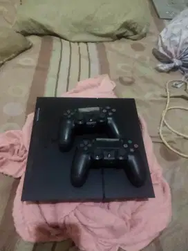 Di jual PS4 1TB + 2stick