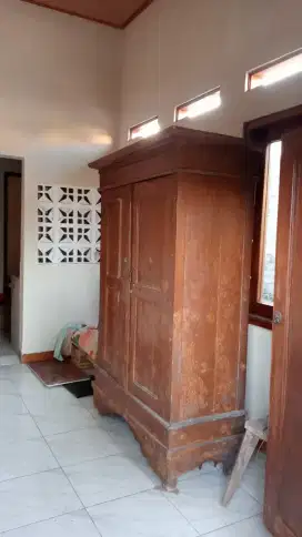 lemari jati lawas