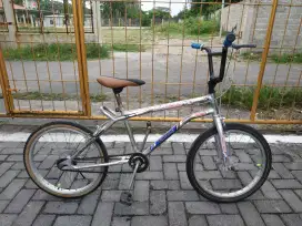Sepeda BMX ring 20 normal model jadoel unik antik langka ada nomer ID