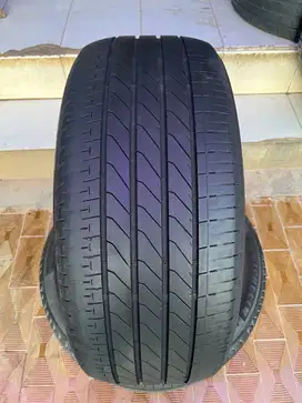 Ban Bridgestone Turanza T005A 235 50 r18 1Pcs