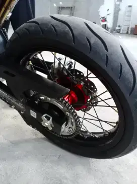 JUAL VELG+BAN CRF SUPERMOTO