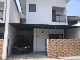 Rumah baru 2 lantai pusat antapani 3 akses jln