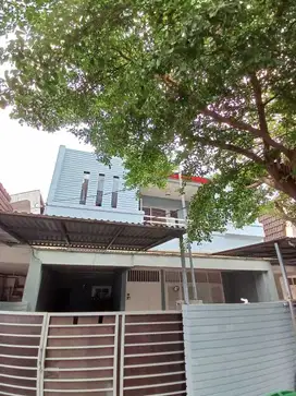 Rumah 2 lantai dekat Mayapada Hospital Jakarta Selatan