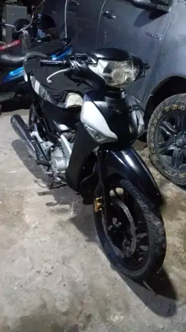 Honda supra x 125 tahun 2005