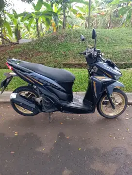 Honda Vario 125 2022 Fulori like new pajak panjang mesin jos