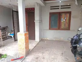Jual Rumah Perlu renov sebagian di Area Perumahan dekat Kenjeran, Sby