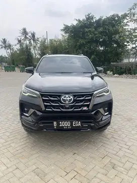 Toyota Fortuner GR SPORT 2.8 2022