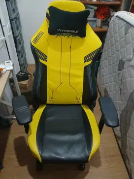 Kursi gaming limited edition