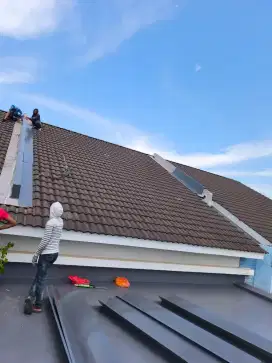 Jasa perbaikan atap bocor, renovasi rumah, tukang bangunan dll