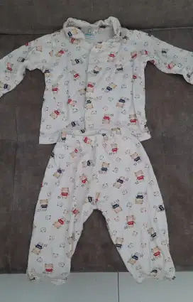 Preloved Piyama Bayi