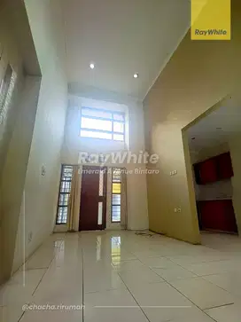 Hunian Modern Minimalis Bagus Siap Huni Luas 2 Lantai Permata Bintaro