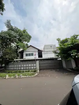 Dijual Rumah  Jalan Hang Lekir V, Kebayoran baru,  Jakarta Selatan