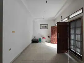 Dijual Rumah Kelapa Gading 8x15 SHM bangunan 2 lantai