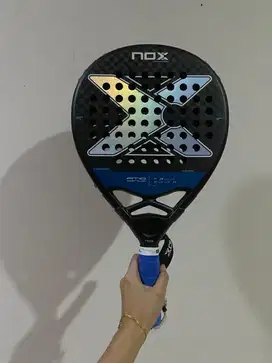Raket Padel NOX AT10 Genius 12K By Agustin Tapia 360-375g Black Silver