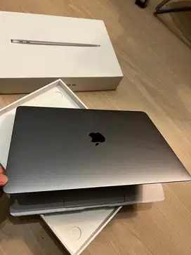 Macbook air 2019 256gb lcd rusak