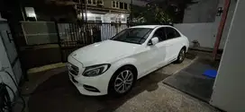 Mercedes-Benz C200 2015 Bensin